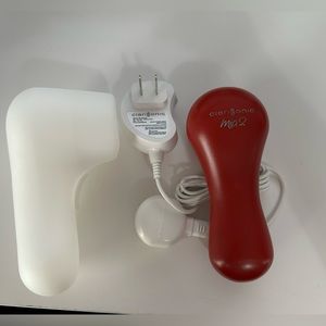 Clarisonic Mia 2 - case and charger included